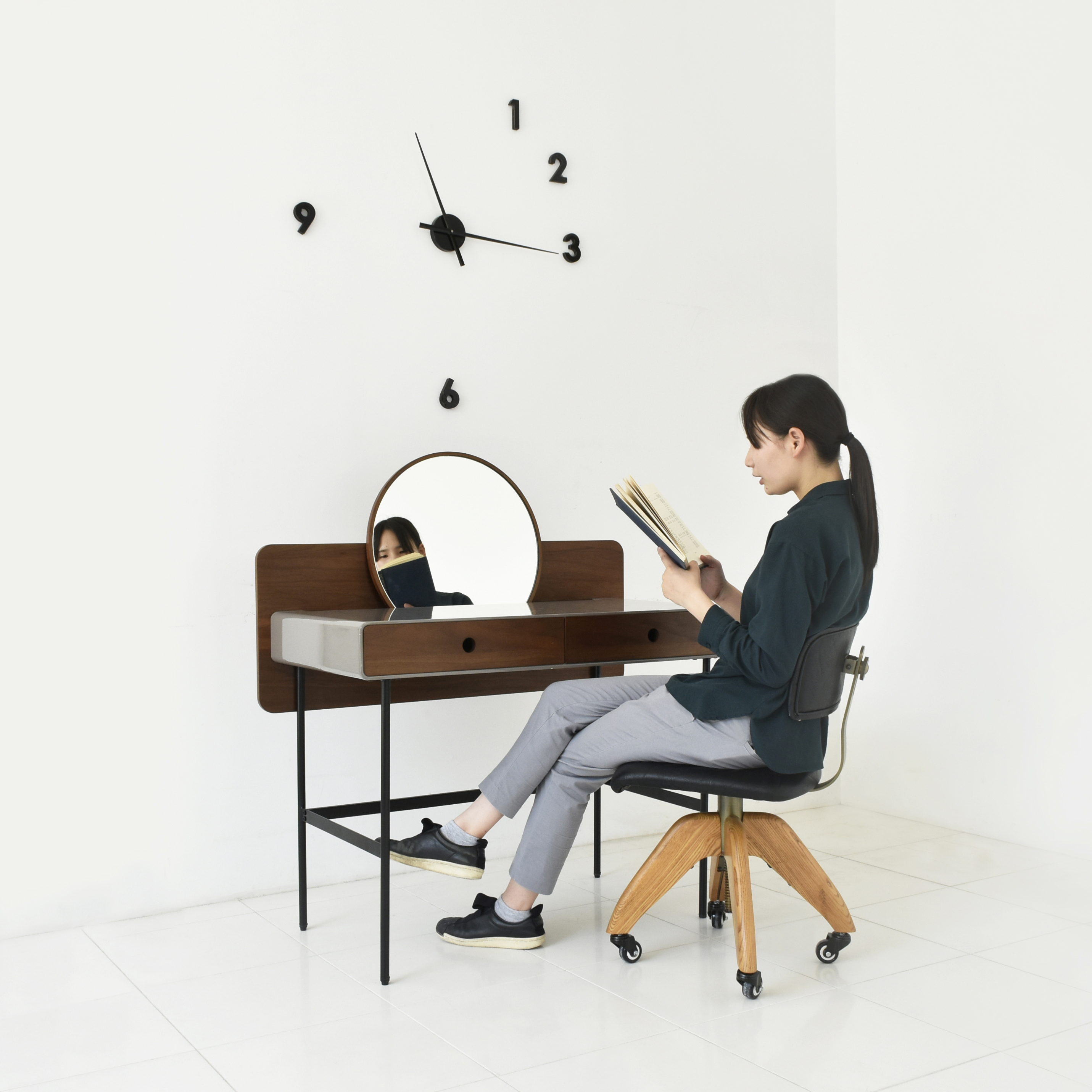 テレン ドレッシングテーブル / TELEN DRESSING TABLE TELEN DRESSING TABLE テレン ドレッシング テーブル / IKUS